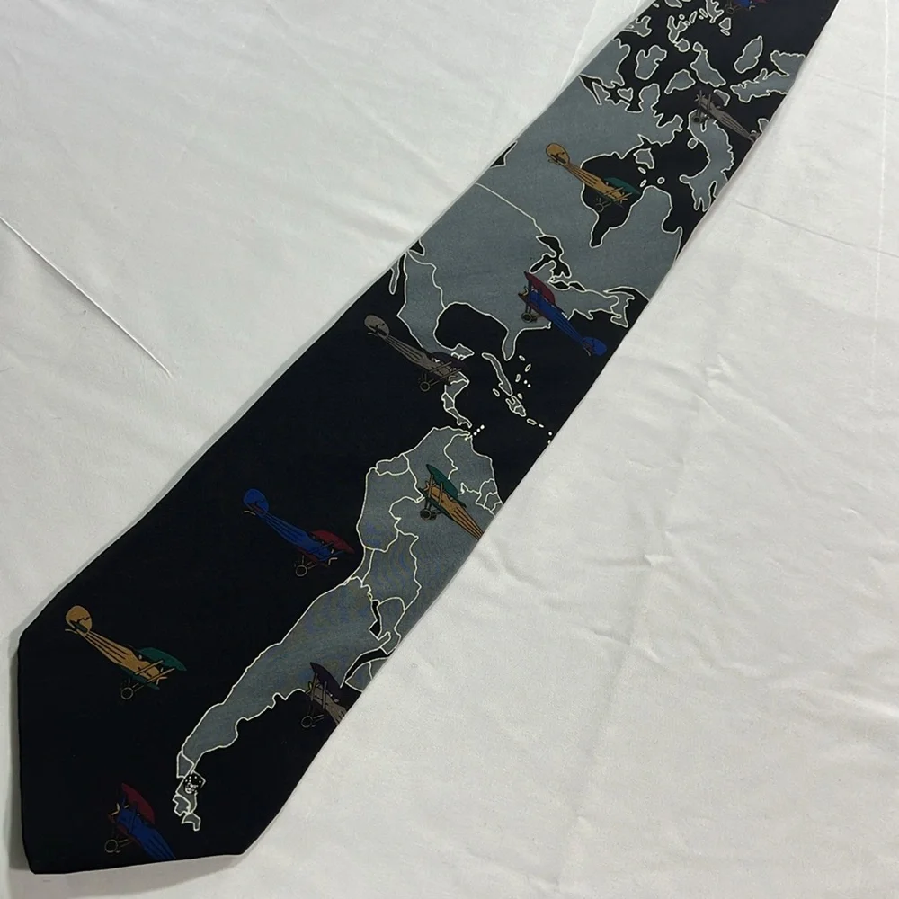 Vicky Davis 100% silk tie